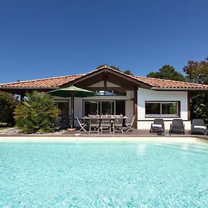 **** Parque de vacaciones Madame La Prade Francia