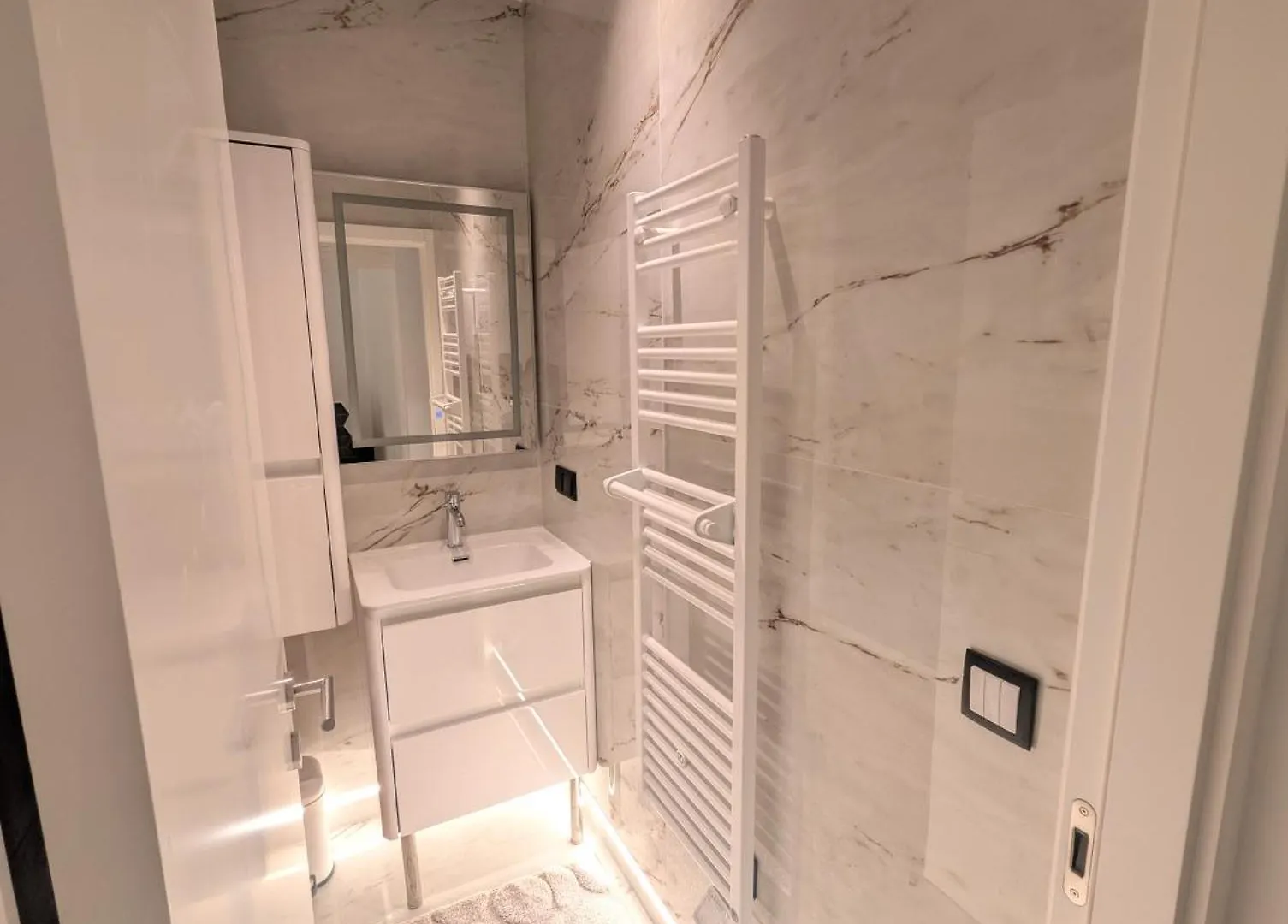 Omarais Guest House Paris